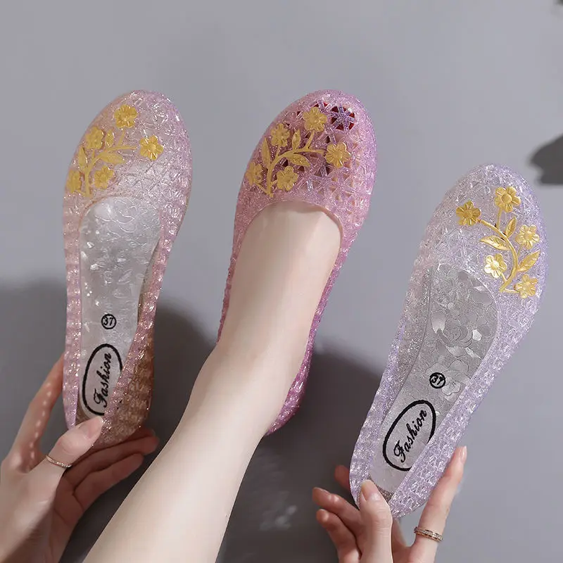 

Gold Flower Deco Jelly Shoes For Women Slip On Wedge Sandals Woman Summer Clear Sandals Girls Hollowed Summer Beach Hole Shoes