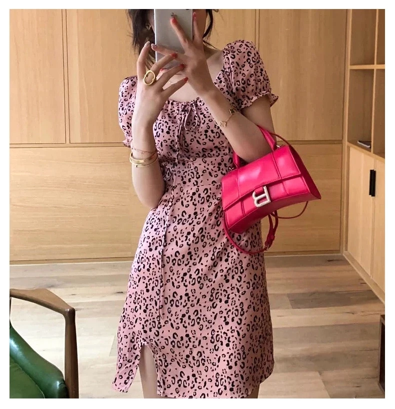 

Luxury Designer Plain Weave Women Pattern Crossbody Bag Meniscus Messenger Bag B Buckle Square Bag Graffiti Shoulder Bag