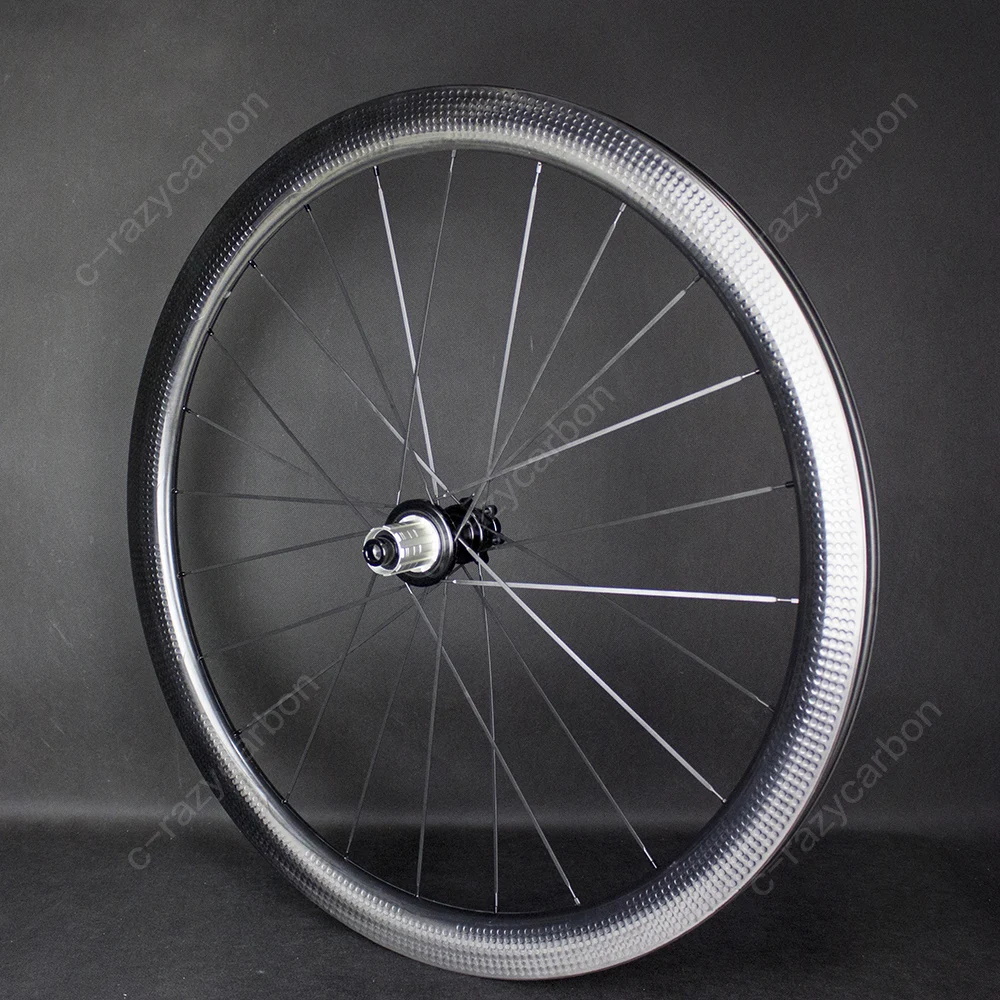 Полный улыбающегося ходовыми колесами дисковый тормоз легкий Аэро Дорожный