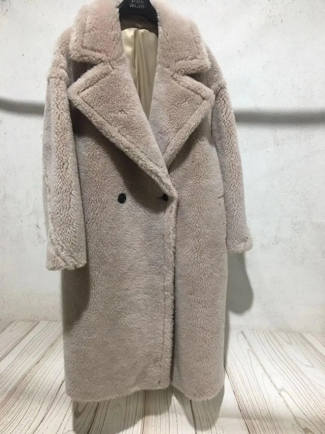 light khaki Европейский размер, длина 110 см, шерсть, шерсть, куртка со звездами, зимняя верхняя одежда, пальто, настоящая овечья стрижка, шуба, плюшевое пальто - Цвет: light khaki