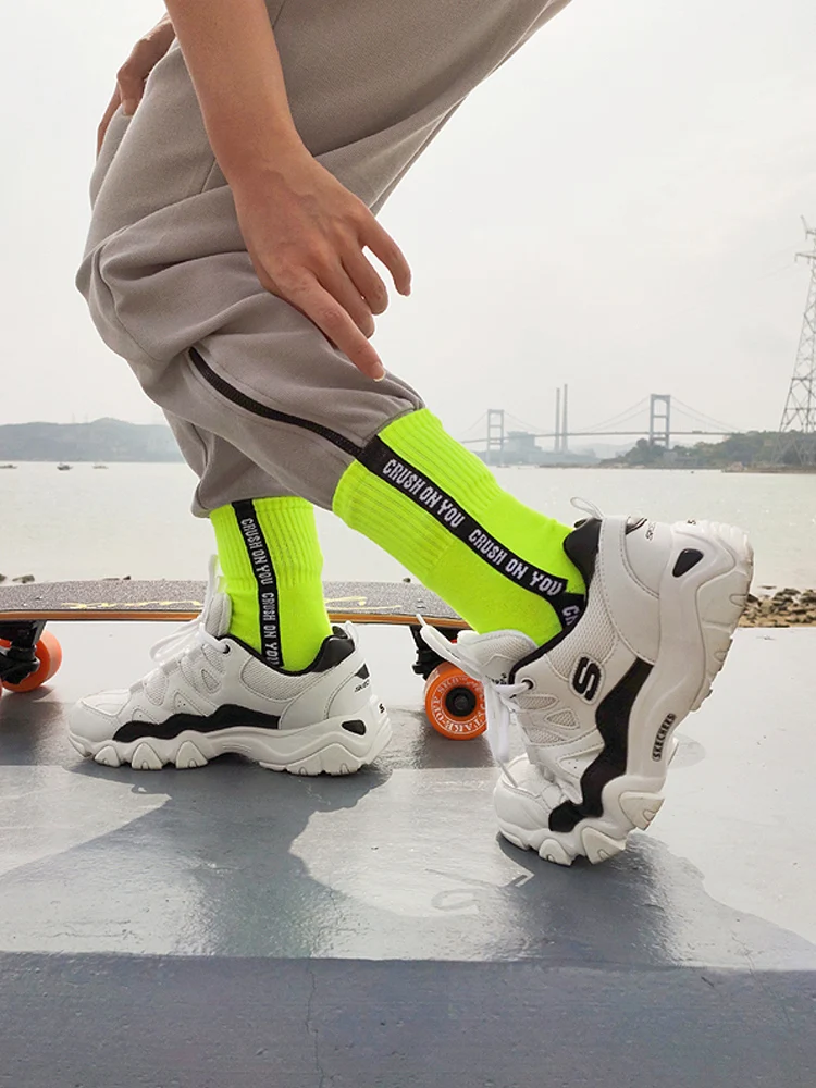 Autumn and Winter Fluorescent Green ins Japanse Preppy Style Men SOCK Street Skateboard Classic Tide Individuality Women's Socks