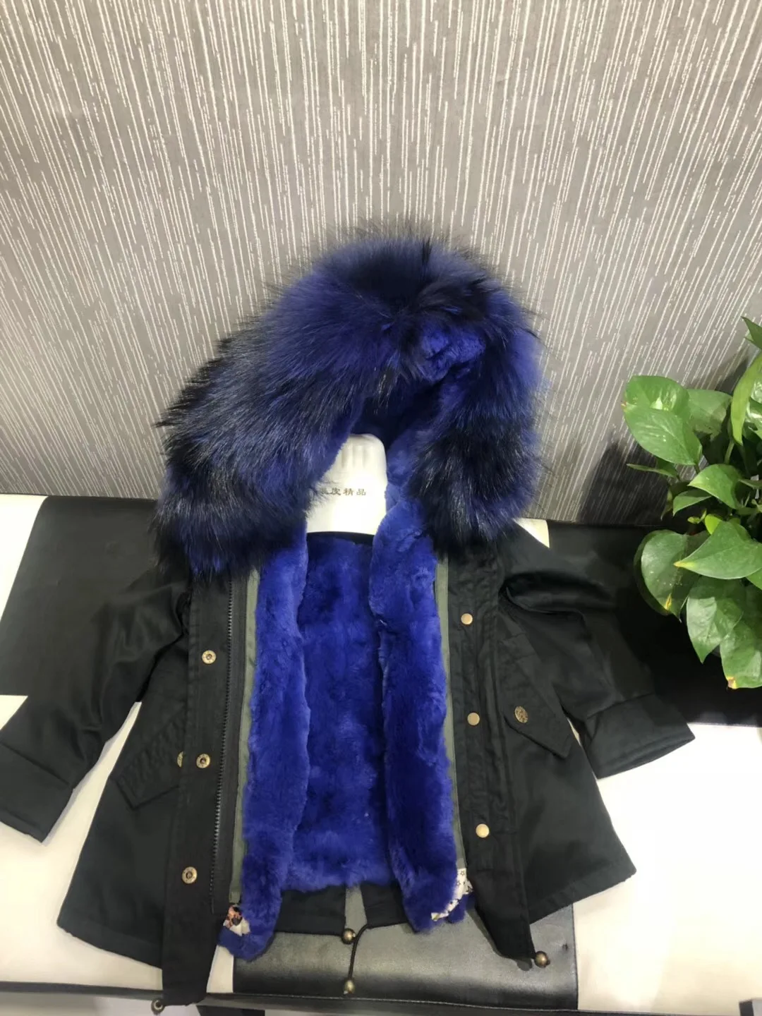 Black top navy gray Г. Детские куртки из натурального кроличьего меха зимние пальто для девочек со съемной подкладкой из натурального меха, куртка для малышей меховой воротник енота - Цвет: Black top navy gray