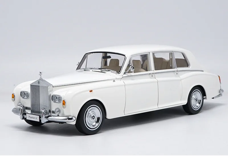 

1/18 Alloy Die-casting Simulation Car Model Kyosho Rolls-Royce Phantom Ghost High-end Collection Children's Gift Family Display