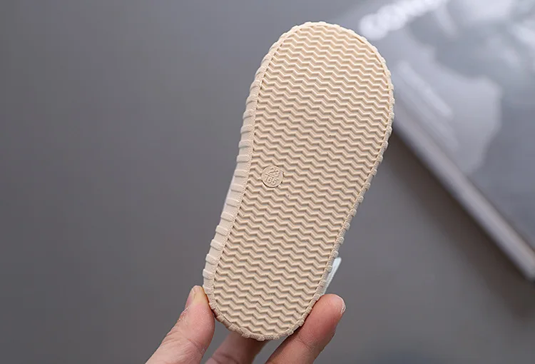 

Hot New Spring Autumn New Children's Casual Canvas Shoes Kids Sports Shoes Solid Color Boys Girls Single Shoes