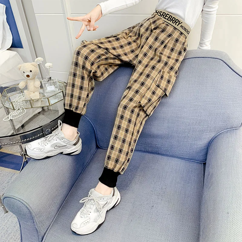 

Girls Casual Pants Spring New 2021 Big Pocket Plaid Children's Pants Trendy Fan Big Kids Overalls Cargo Pants Sport Trousers