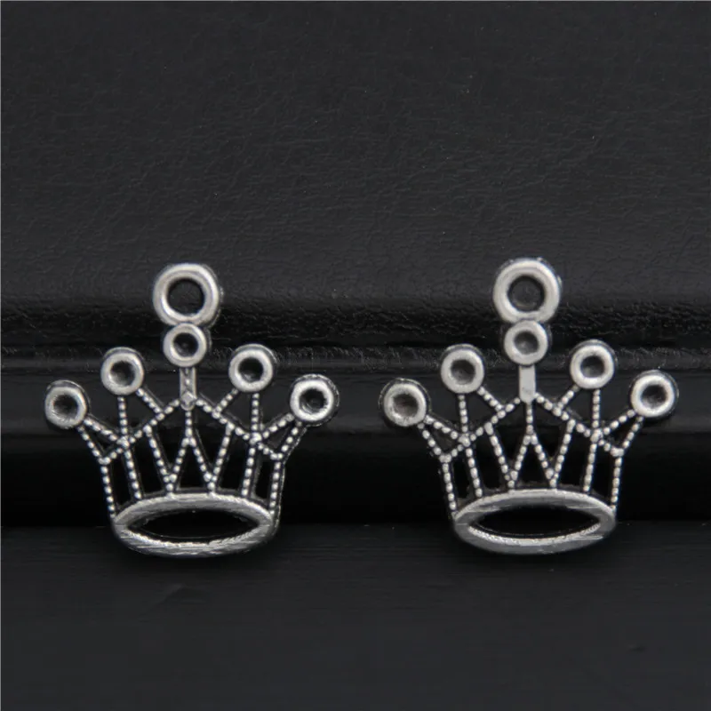 50 шт покрытые серебром Цвет мини полые принцесса венец талисманы принц кулон