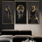 Большая черная женщина с золотыми ювелирными украшениями на руках Женская фотография в африканском стиле