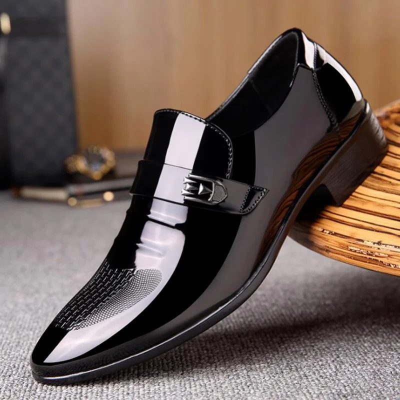 

Men's Summer Shoes New Business Leather Shoes Men's Formal Shoes Dress Shoes Pointed Patent Leather Men's Shoes Breathable Shoes