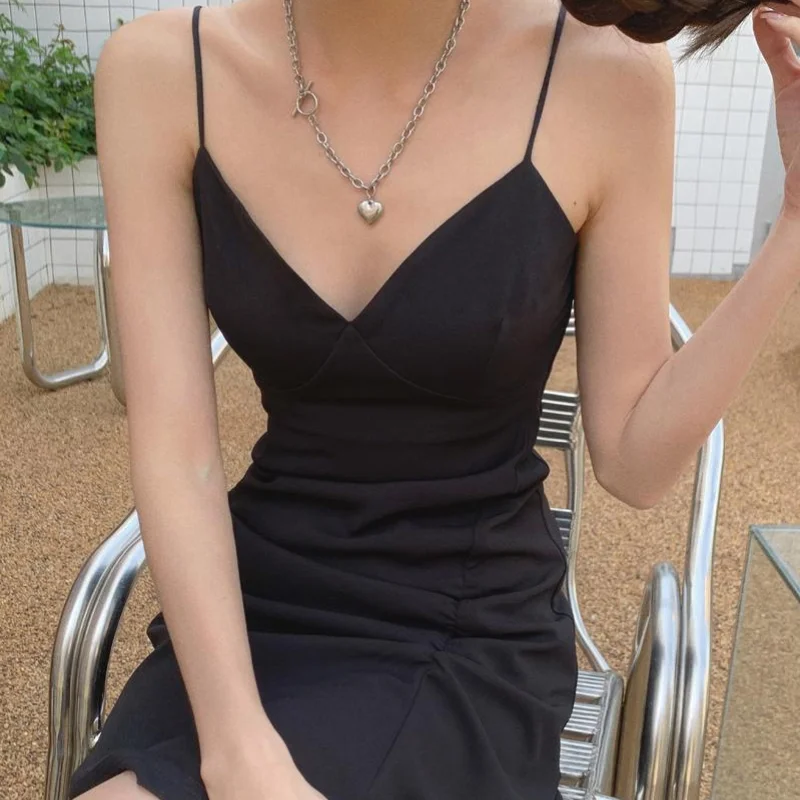 

Black Vintage Sexy Strap Dresses Women French Hepburn Designer V-Neck Dress 2021 Summer Female Y2k Slim Casual Party Mini Dress