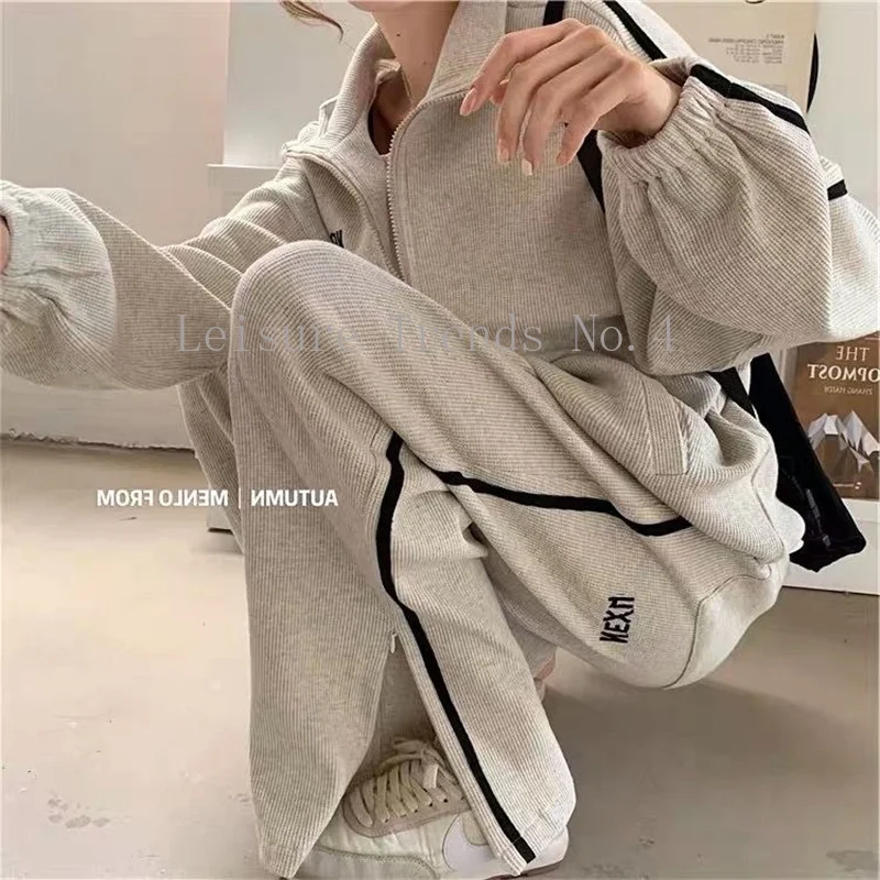 

Spring New Waffle Sports Suit Female Korean Version Of Hong Kong Wind Loose Age Reduction INS Leisure Two Sets Of Student Tide