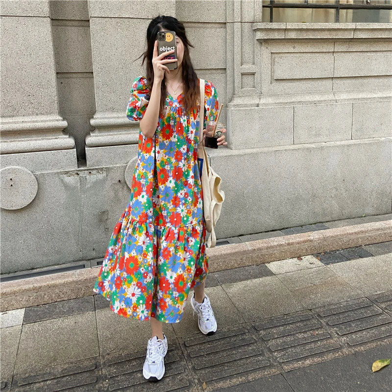 

Женское платье с цветочным принтом, V-образным вырезом и рукавами-фонариками