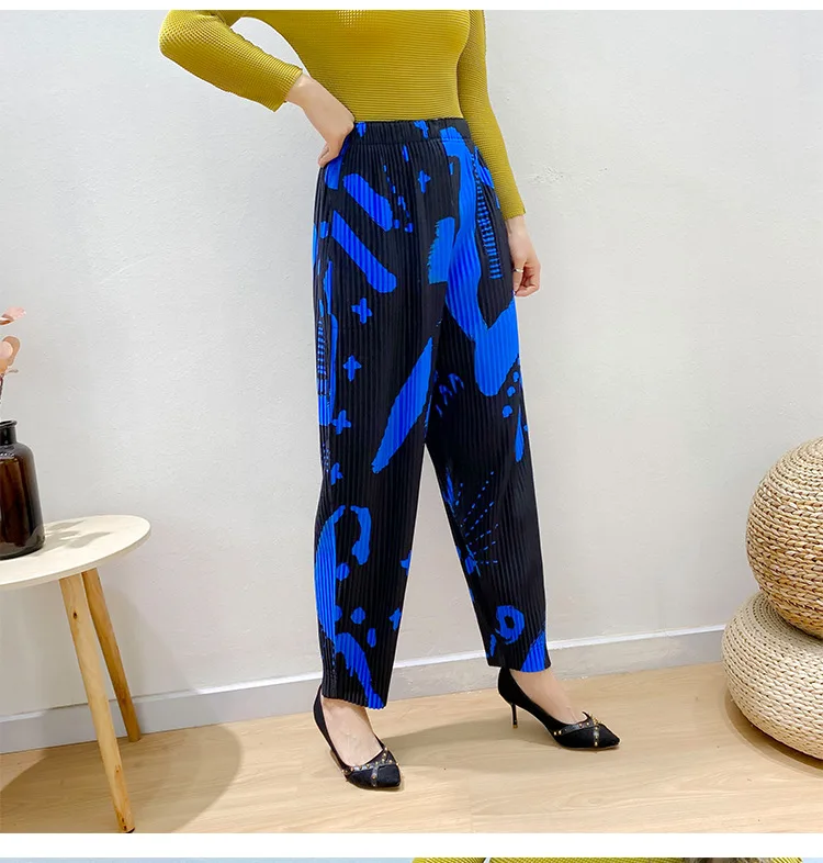 HOT SELLING Miyake pleated trousers harem pants long johns pocket print personality casual pants  IN STOCK