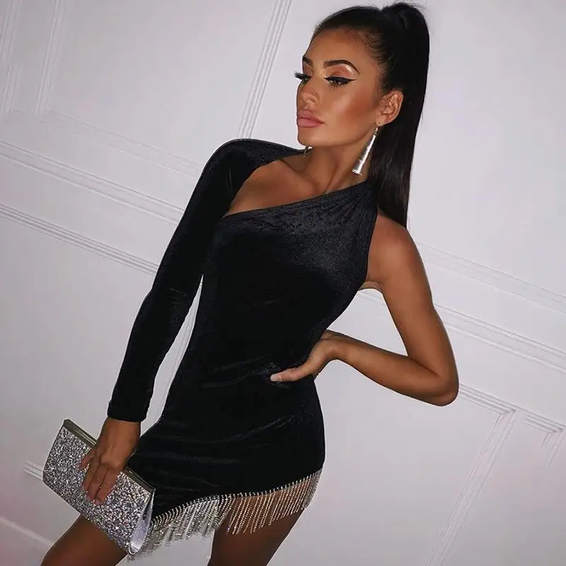 Сексуальное женское платье на одно плечо с кисточками и бриллиантами длинным