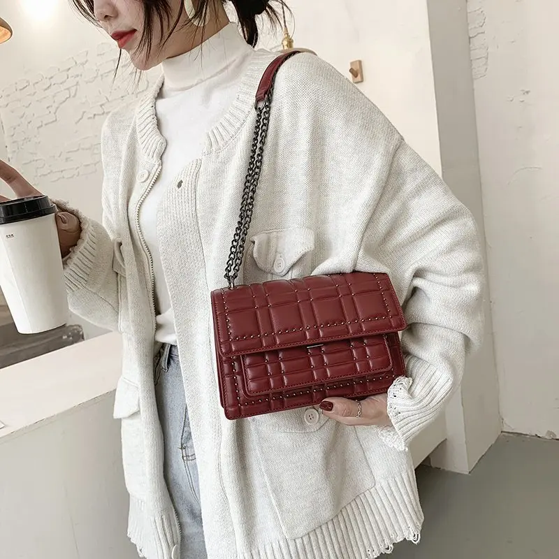 Дизайнерские сумки через плечо из искусственной кожи с заклепками для женщин 2021