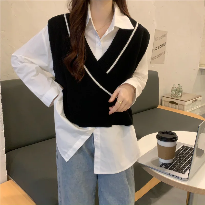 Fall 2021 Korean Style Design V-collar Contrast Color Loose Knitted Outer Wear Vest Women Fashion Rac |
