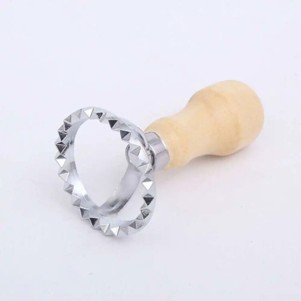 

5pcs Stainless Steel Mold Cake Bread Cutter Maker Mold Home Kitchen Cake Decorating Tools