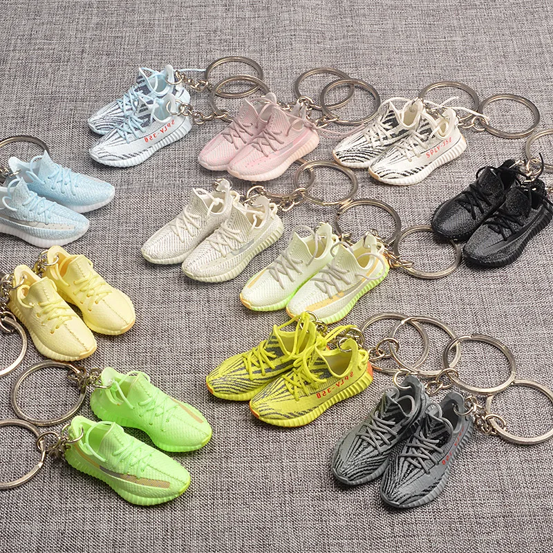 

New 3D Mini Yeezye Sneaker Keychain Shoes Model Backpack Pendant For Boyfriend Birthday Party Present High Quality Shoes Keyring