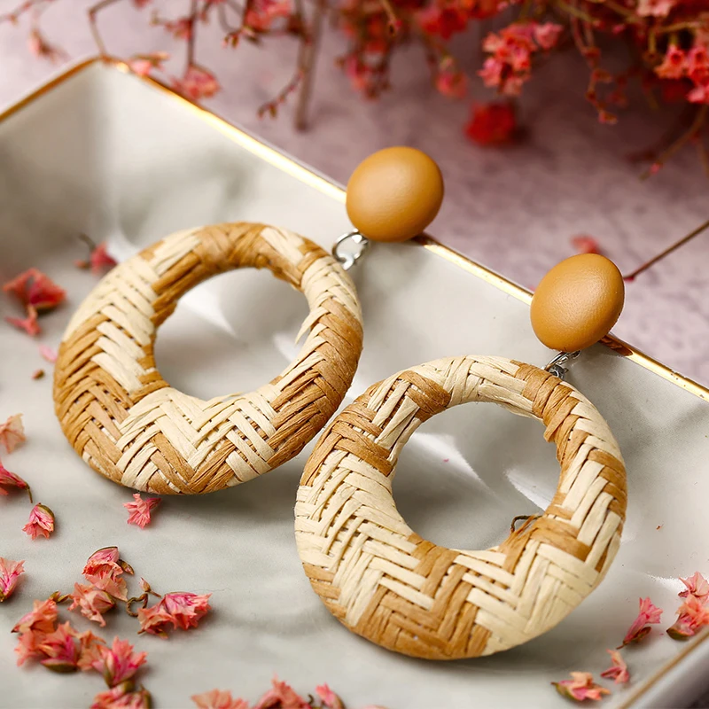 Винтажные креативные массивные Висячие серьги для женщин красочные плетеные