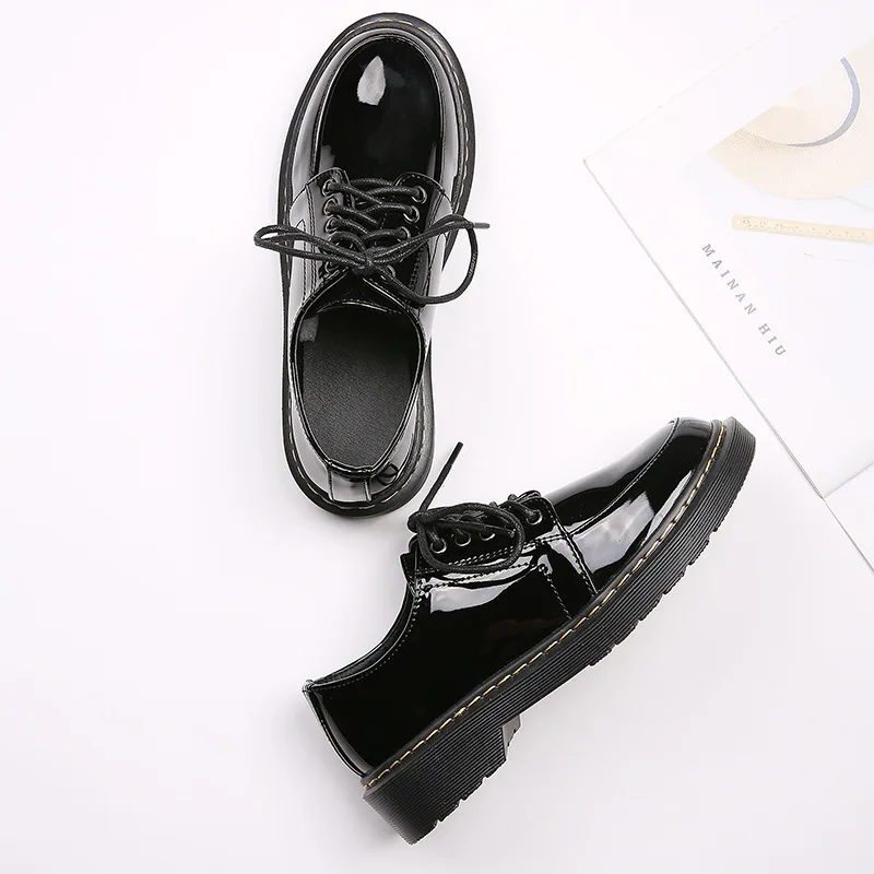 

Casual Woman Shoe Patent Leather Ballet Flats Oxfords Female Footwear Round Toe Modis Dress New 2021 Fretwork Lace-Up Med TPR So