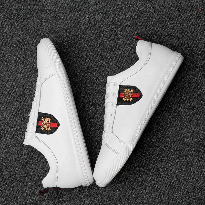 

2020 New Leather Men Shoes Sports Shoes Men Casual Shoes Fashion Shoes White Brand Shoes Men High Quality Wild Fashion Shoes