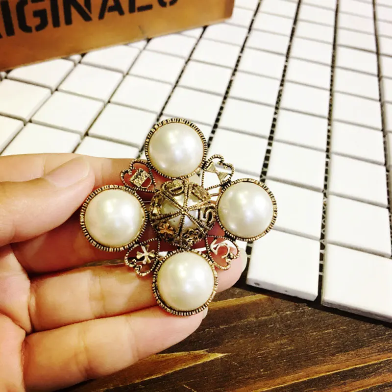 Женская Винтажная брошь с цифрой 5 и жемчугом брошка от известного бренда платье