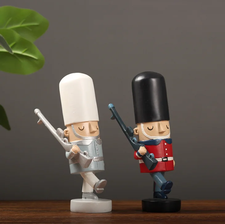 Резиновый английский гайковёр солдат с куклой собака смола ремесло