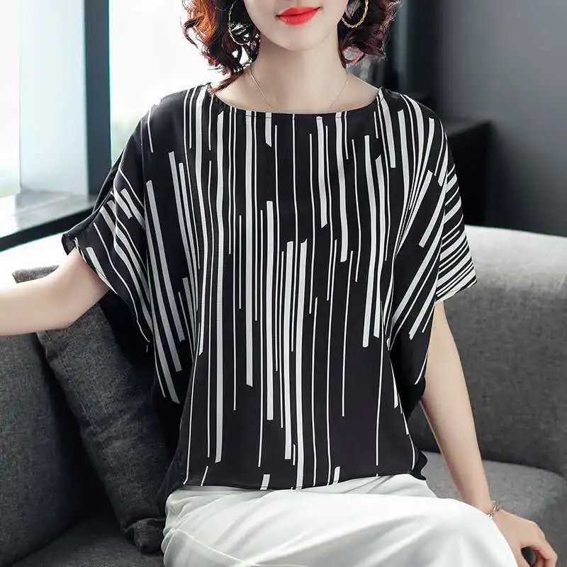 

Блузка женская шифоновая, с круглым вырезом, асимметричная, летняя, рукав летучая мышь Повседневный