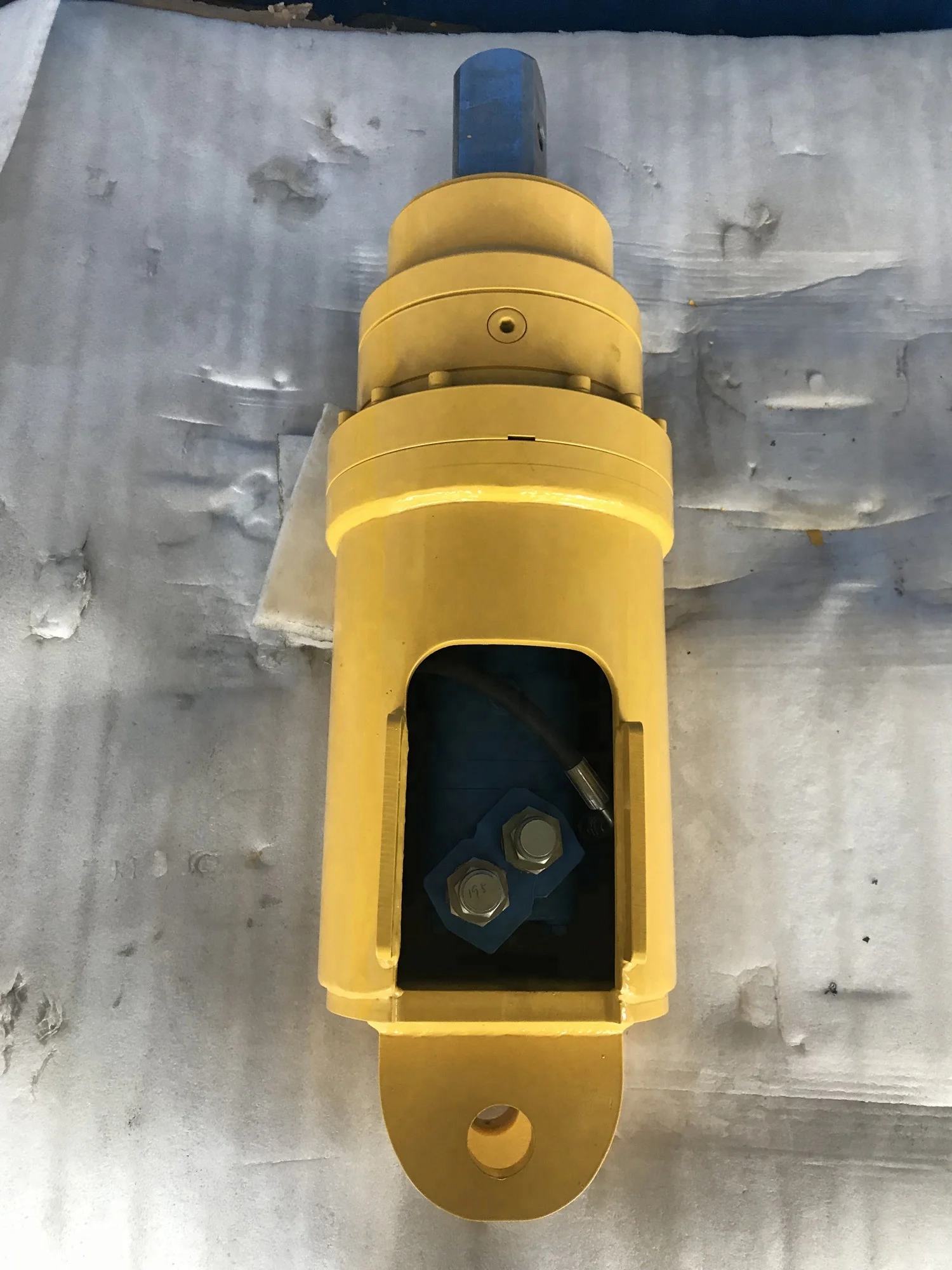 Рисунок 6 - Гидравлический земляной шнек для