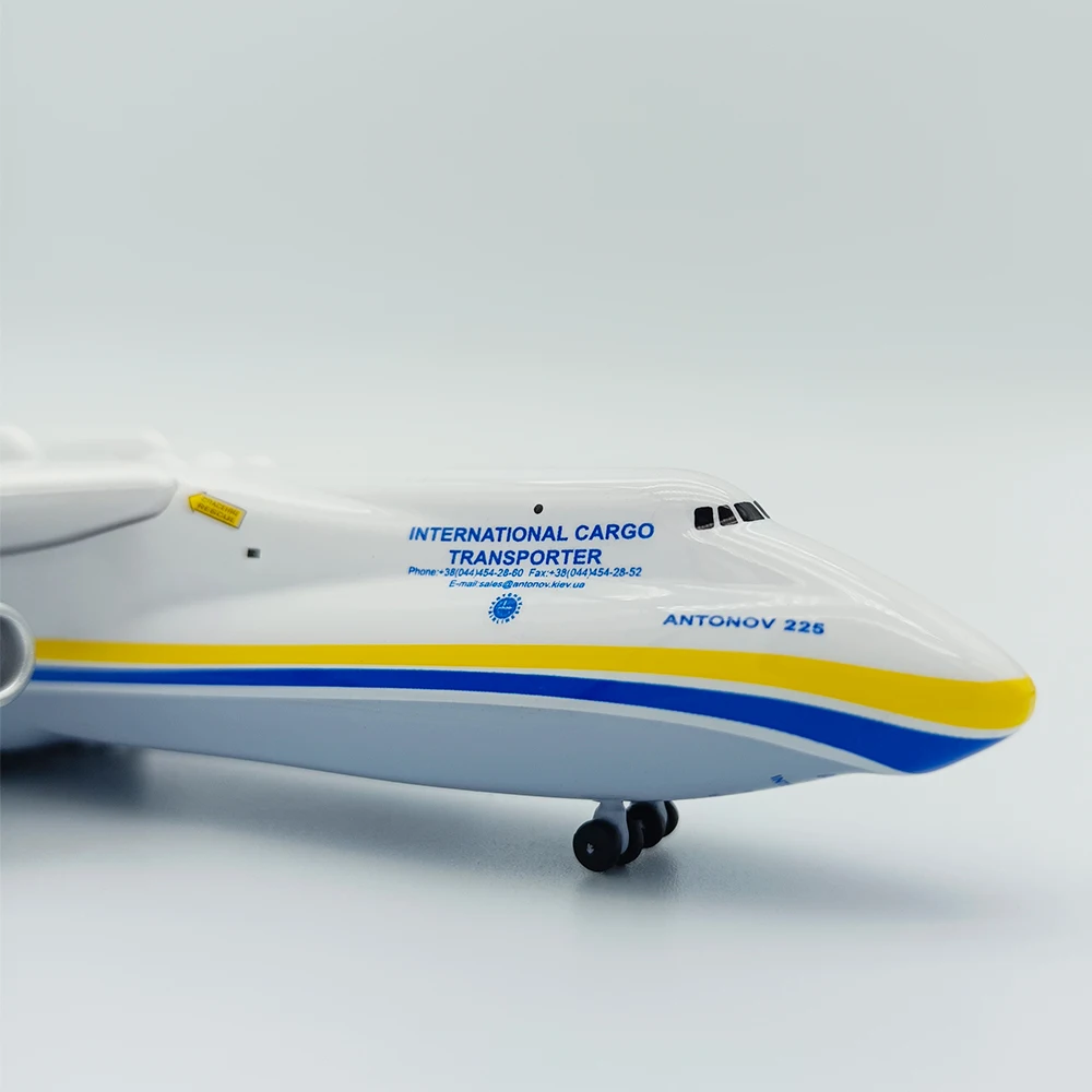 Antonov Ukraine An-225 1/400 Scale Aircraft Model StrategicTransport ABS Plastic Plane |