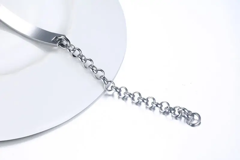 

QWC DN18 arrival fashion jewelry for women birthday gift rose many heart metal color Simple titanium steel men's Bracelet