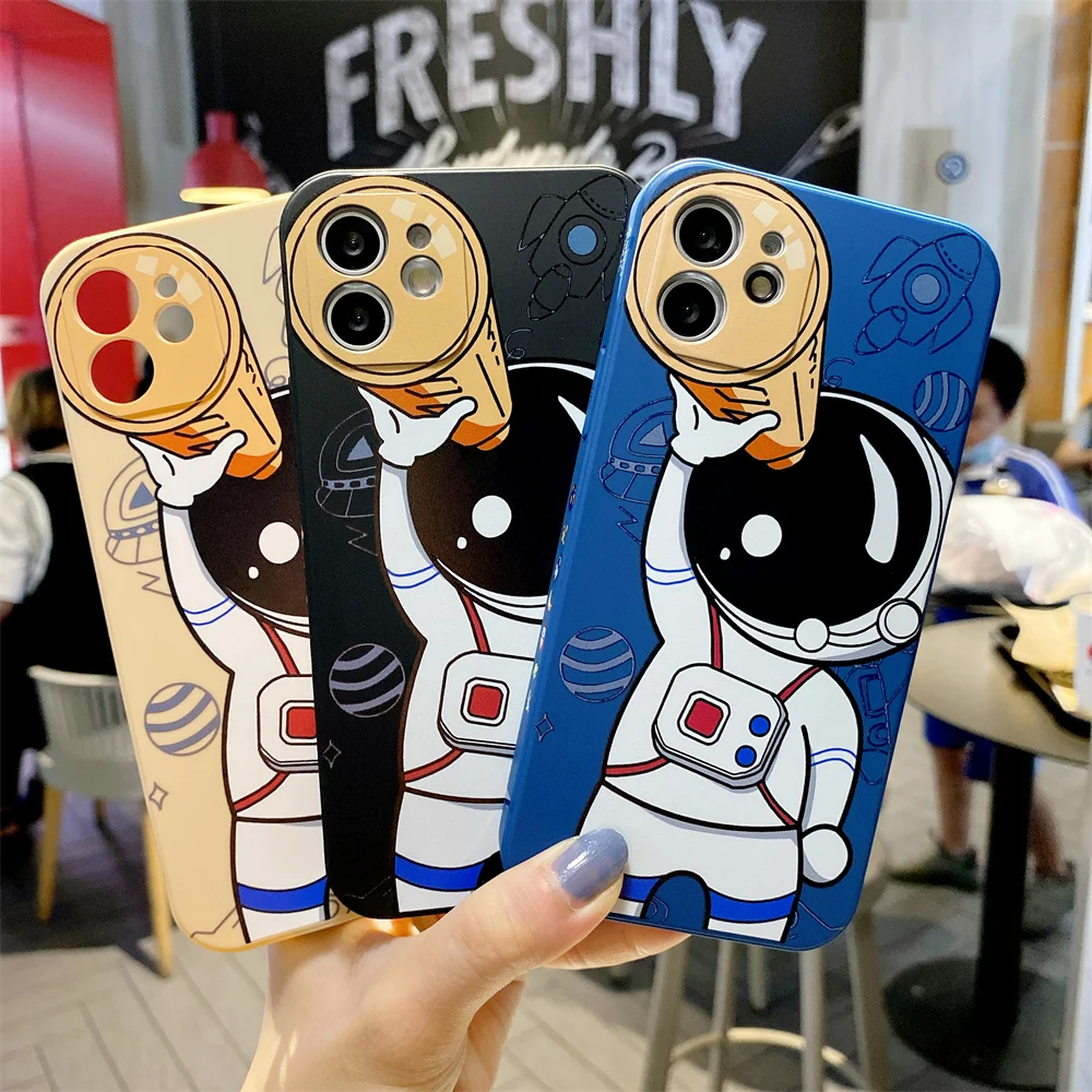 

Cartoons Astronaut 3D Relief Phone Case For iPhone 12 11 Pro Max 7 8 Plus SE 2020 Liquid Silicon CASE For XR X XS Max Cute Cover