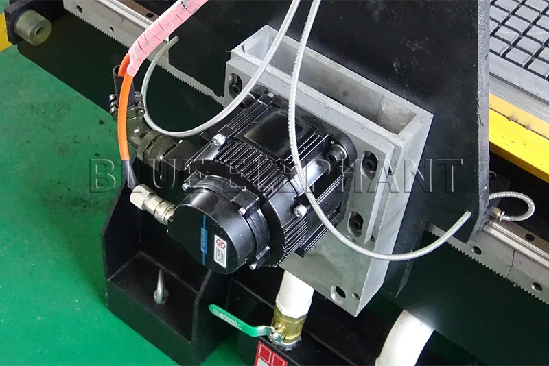 3D фрезерный станок с ЧПУ 2060 машина для смены инструментов кВт шпиндель