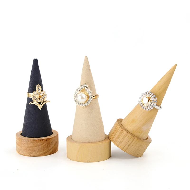 

Fashion Popular Mini Wood Jewelry Finger Ring Display Holder Triangle Cone Jewellery Showcase Storage Gift Display Stand