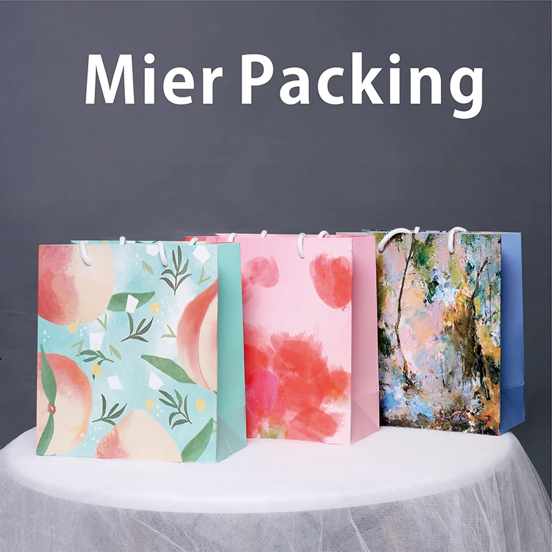 

Oil painting style exquisite gift bag with long shoulder clothing bag art painting portable paper bag 10pcs free shipping