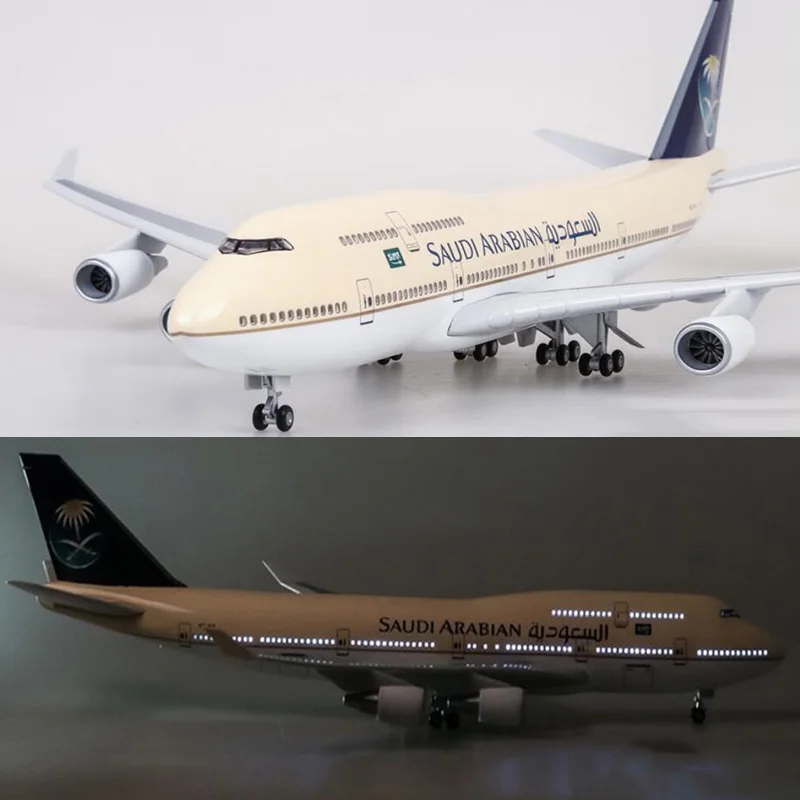 1/150 47CM Airplane Boeing 747 B747-400 Aircraft Saudi Arabian Airlines Model Light Diecast Plane Airliner Gift Boys Kid Toy | Игрушки и