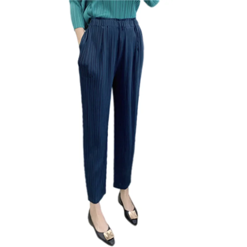

Miyake fold women's 2021 new loose casual harem pants summer thin bloomers women's nine-point thin Korean version