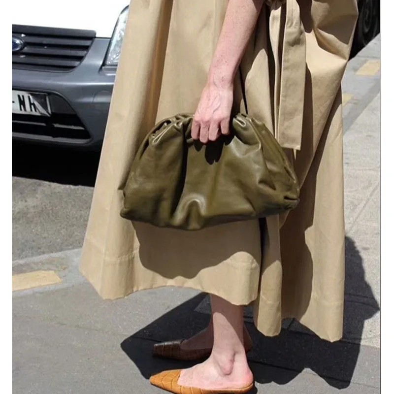 Женская сумочка клатч модный черный конверт натуральная кожаная дизайнерская