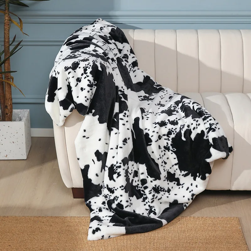 

European Modern Simple Animal Cow Pattern Thickened Blanket with Large Cover Office Air Conditioning Lunch Break Blanket