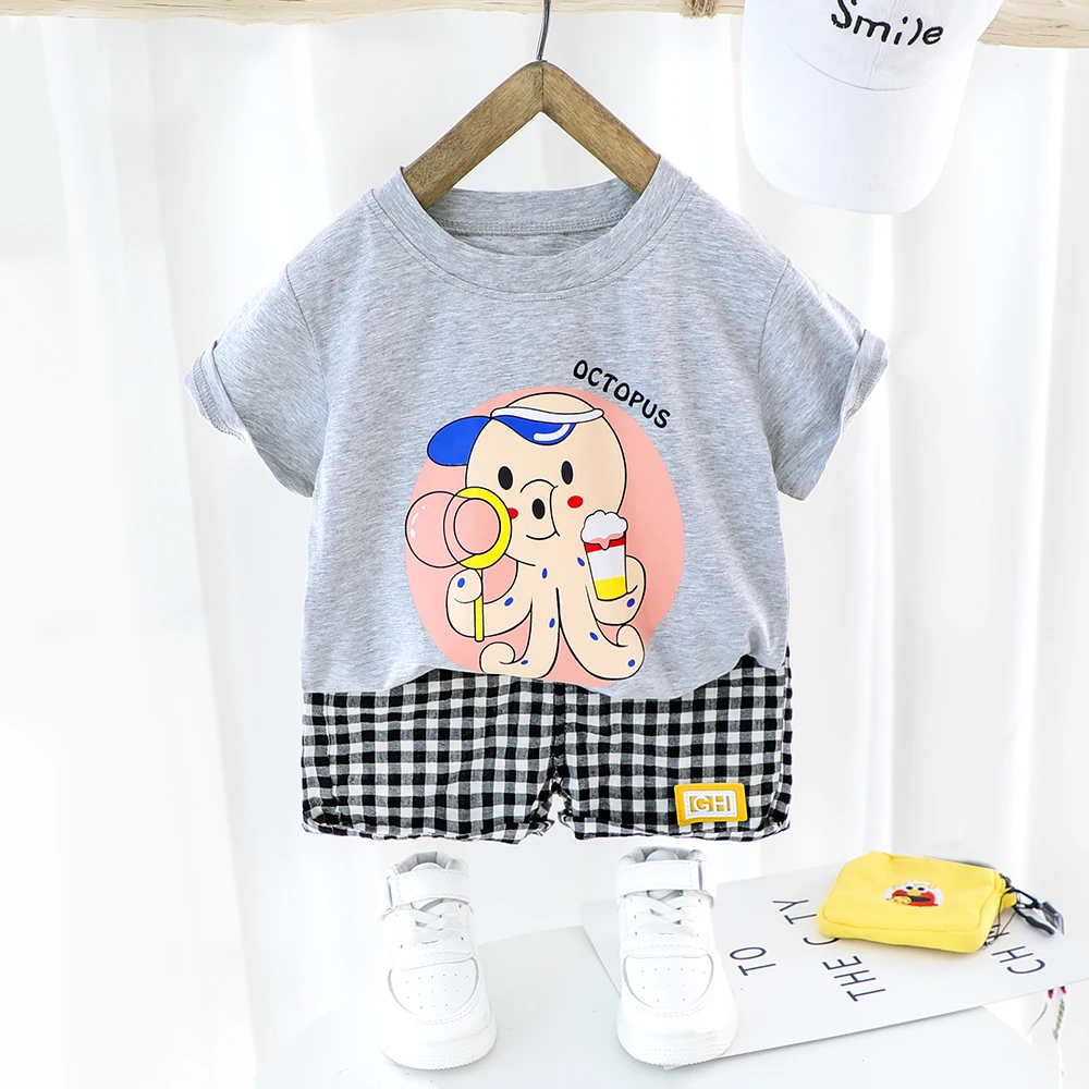 Повседневная одежда для маленьких мальчиков футболка с Осьминогами черные шорты