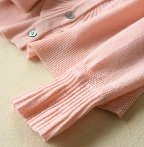 

New Autumn Spring Pure and Cashmere Women V-Neck Cardigan Fashion Bow Wooden Ear Collar Loose Sweater S20