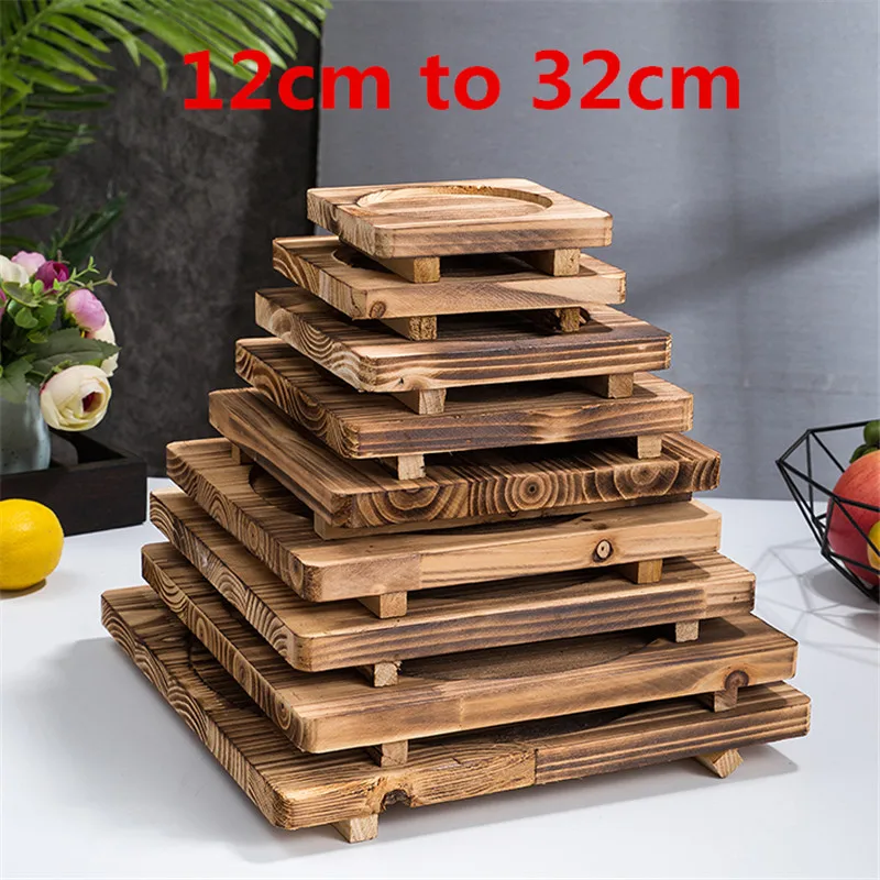 Изолированный квадратный деревянный коврик железная доска для барбекю