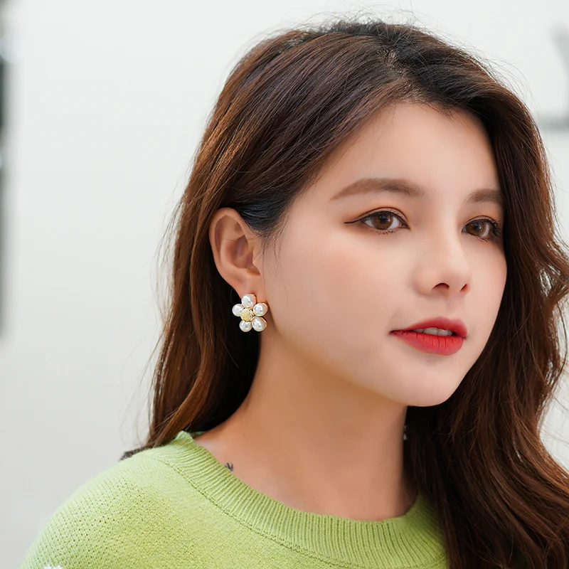 Женские серьги гвоздики Xinwei модные в стиле барокко с жемчужинами и цветами