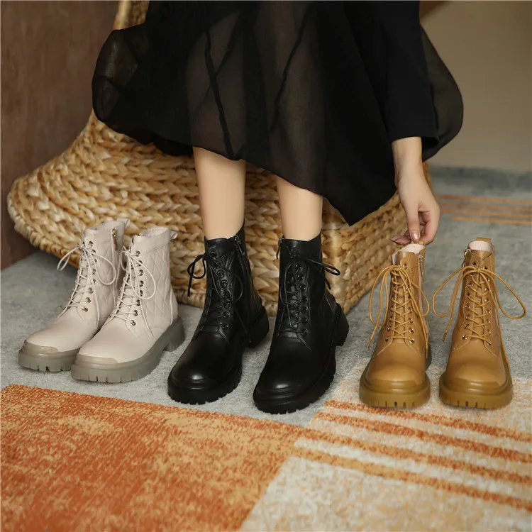 

Retro Lace-up Flat Martin Short Ankle Boot Autumn Winter New British Style Thick-soled Zipper Black White Motorcycle Boots Women