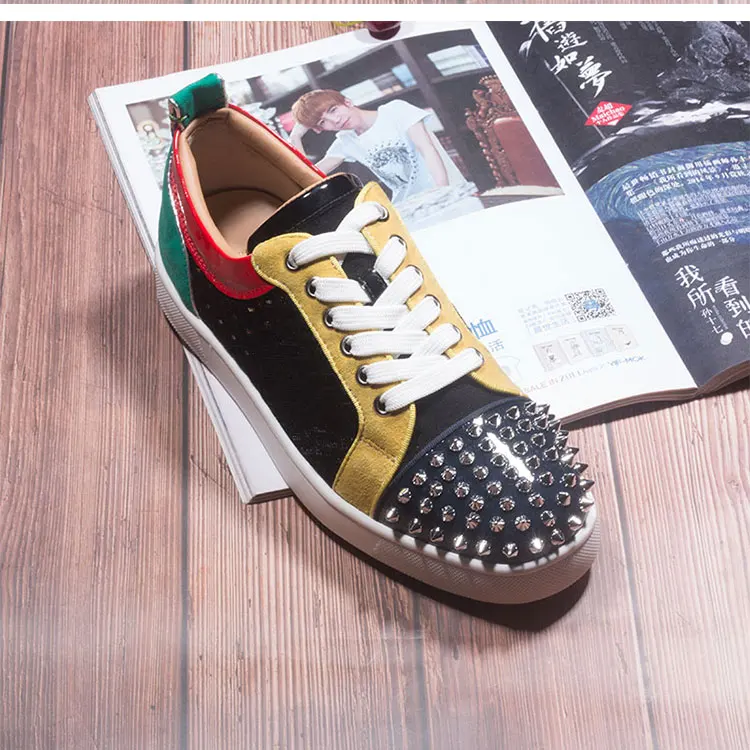 

Luxury Men Women Silver Glitter Rivet Leather Designer Round Toe Red Bottom Yellow Black Couple Chunky Sneakers Skate Flat Shoes