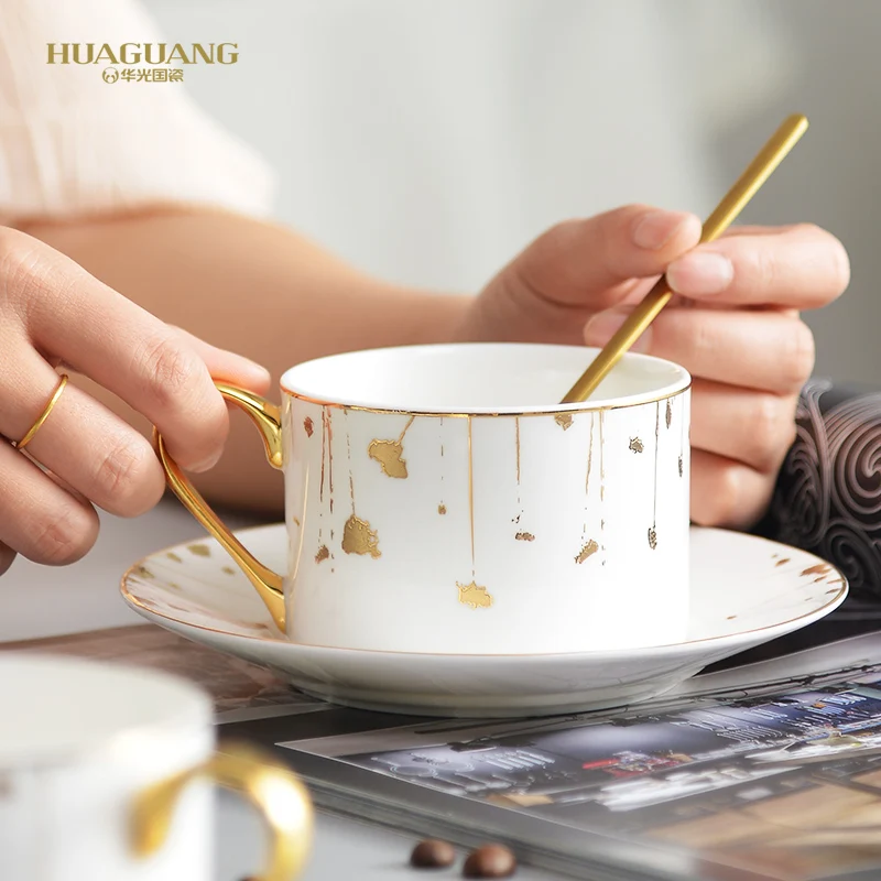 Европейский набор кофейных чашек для путешествий Китай костяная капучино Милая