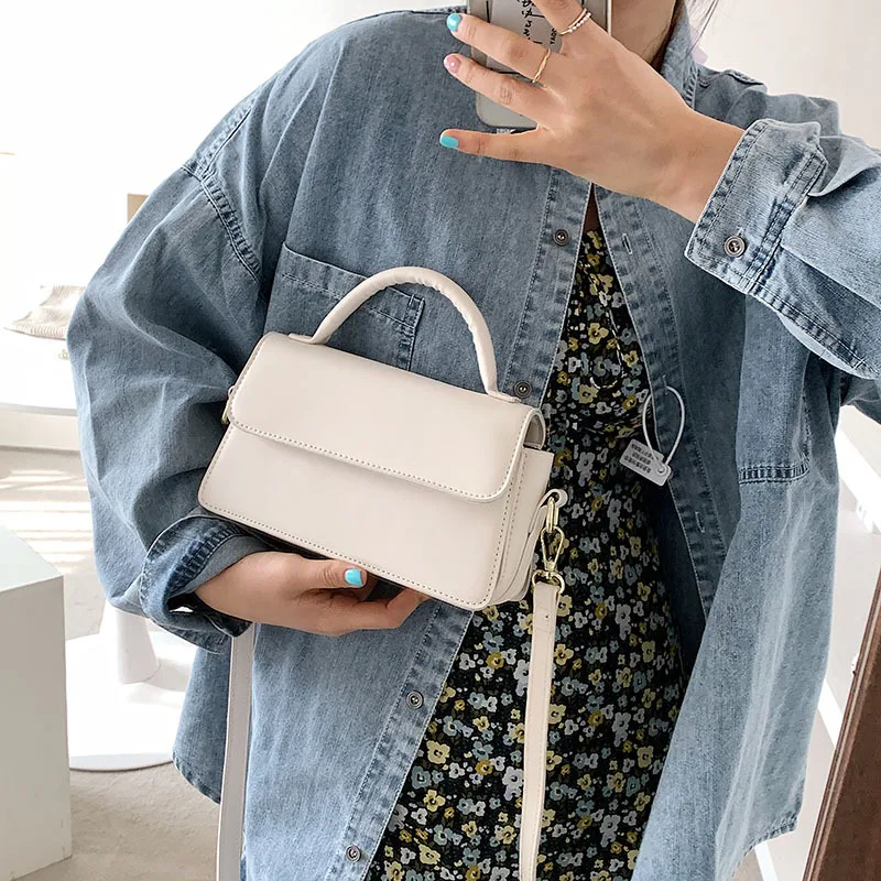 

High Sense of Western Style Bag Female 2021 New Trendy Fashion Small Bag Wild Niche Design Net Red One-shoulder Messenger Bag
