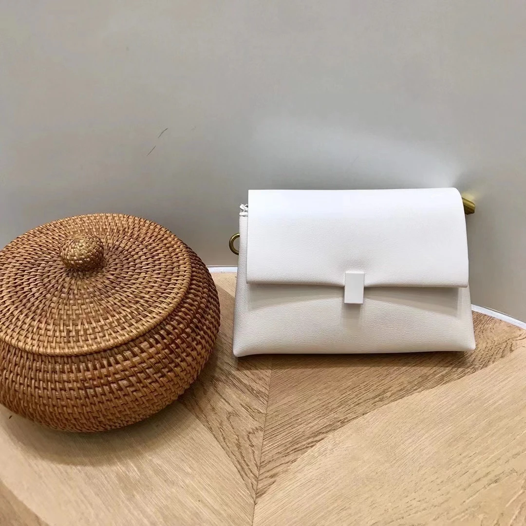 

Ladies Designer Purses Cross Body Handbags 2021 Fashion Trendy Flap Shoulder Bags with removable Strap