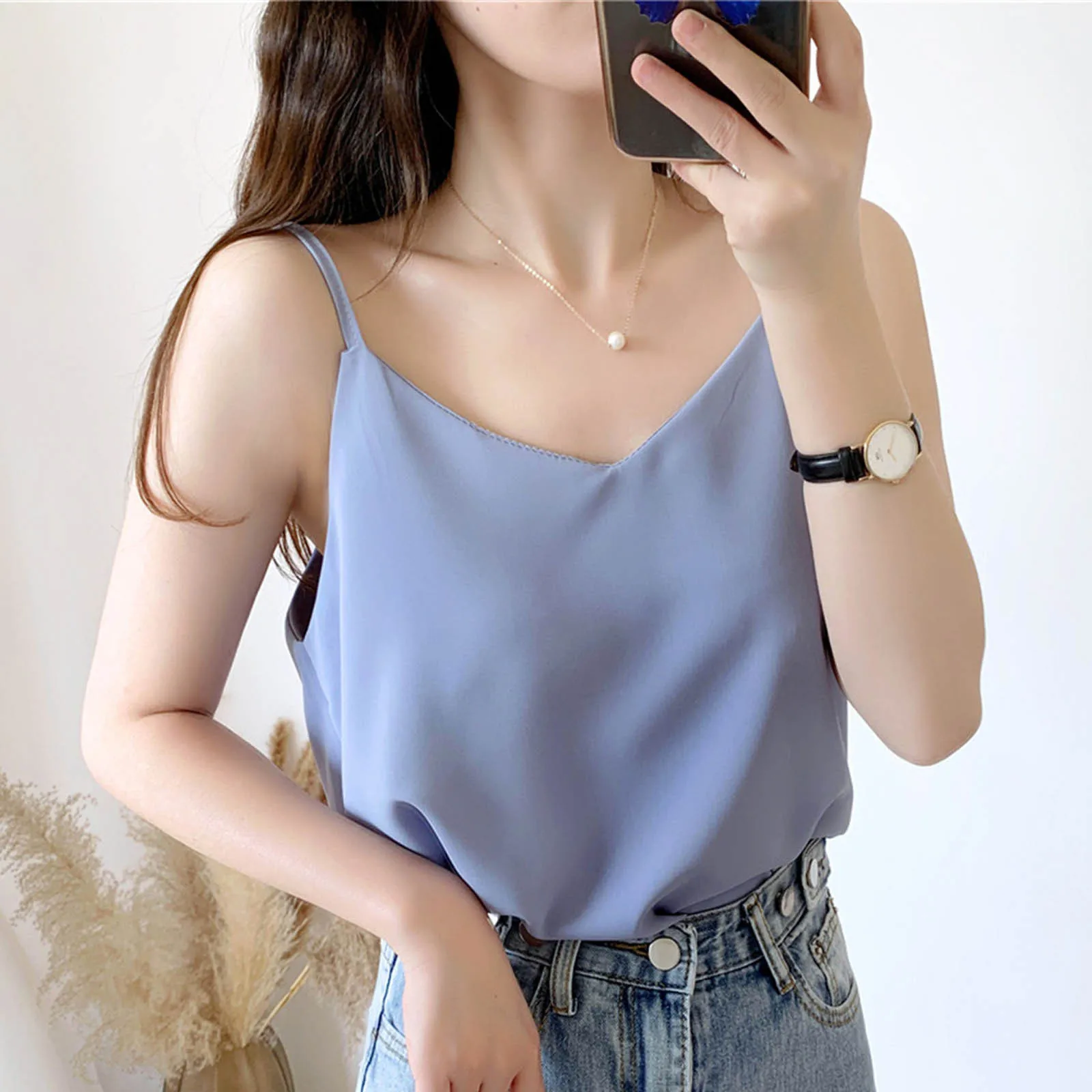 

Sexy Women Tank Tops Chiffon Sleeveless Solid Color Camisole V-Neck Casual Ladies Short Vest Tops 2021 Summer Women Crop Tops