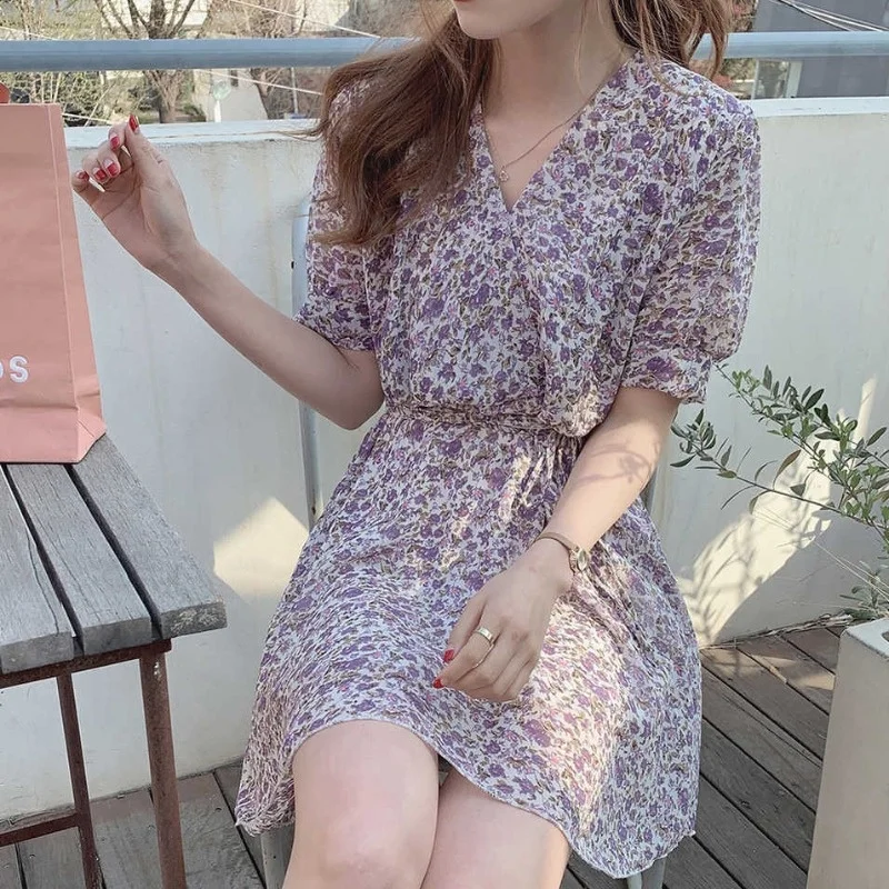 Женское шифоновое платье во французском стиле винтажное приталенное с цветочным