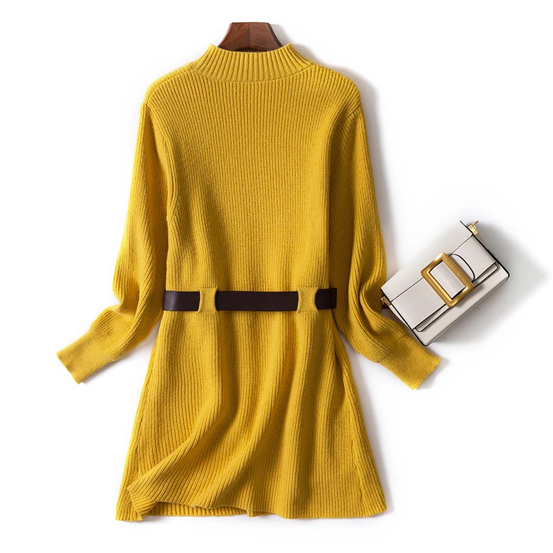 Женское платье-свитер трикотажное платье в рубчик с расклешенными рукавами